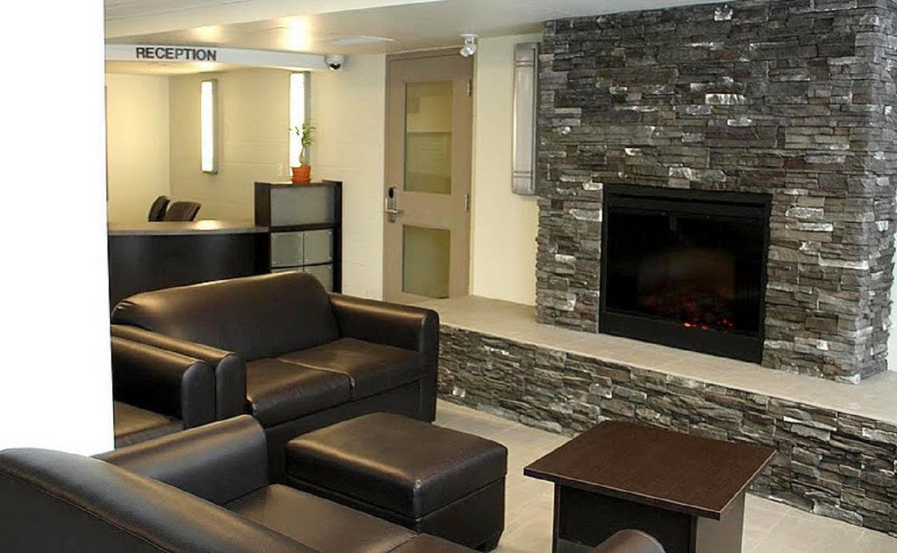 Uwinnipeg Downtown Hostel ภายนอก รูปภาพ