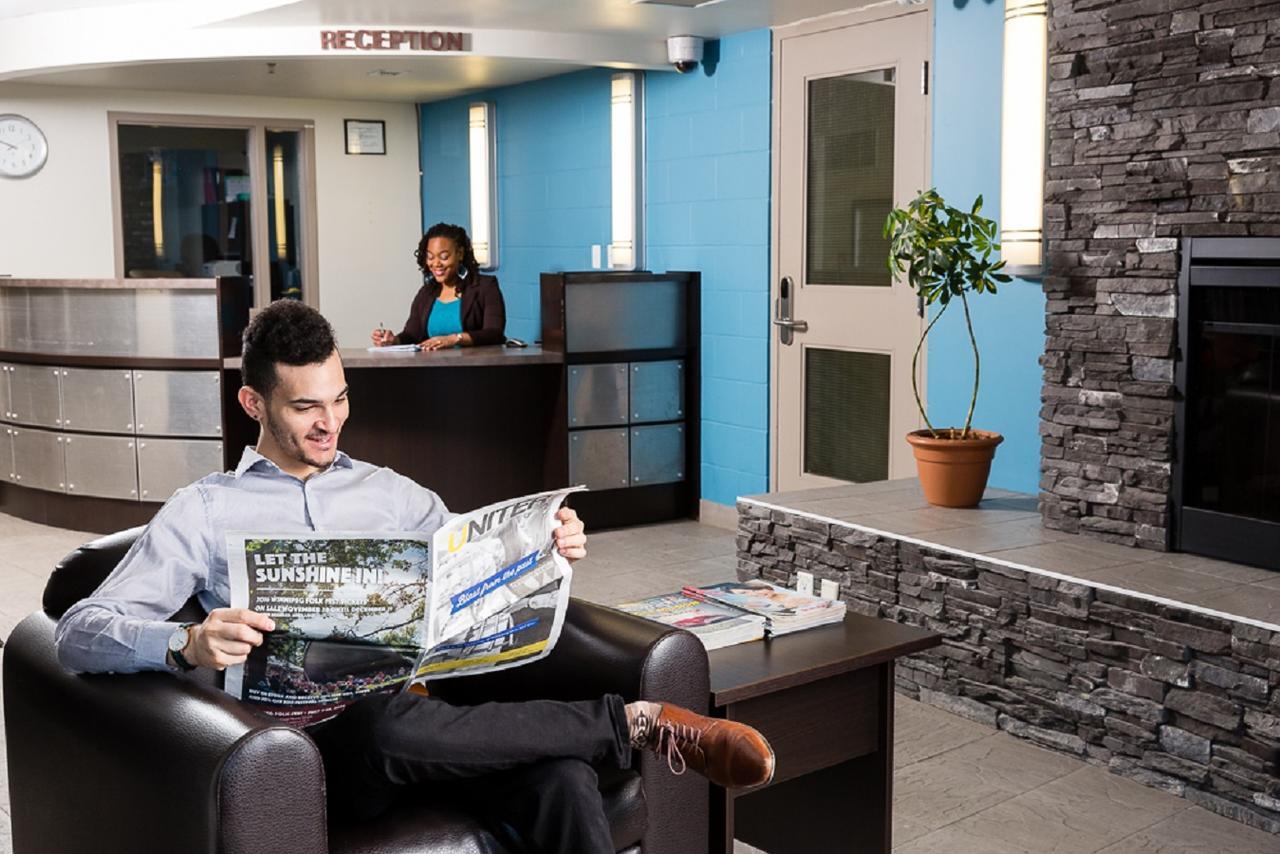 Uwinnipeg Downtown Hostel ภายนอก รูปภาพ