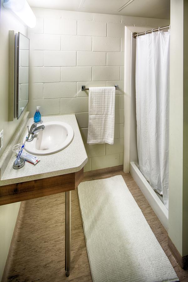 Uwinnipeg Downtown Hostel ภายนอก รูปภาพ